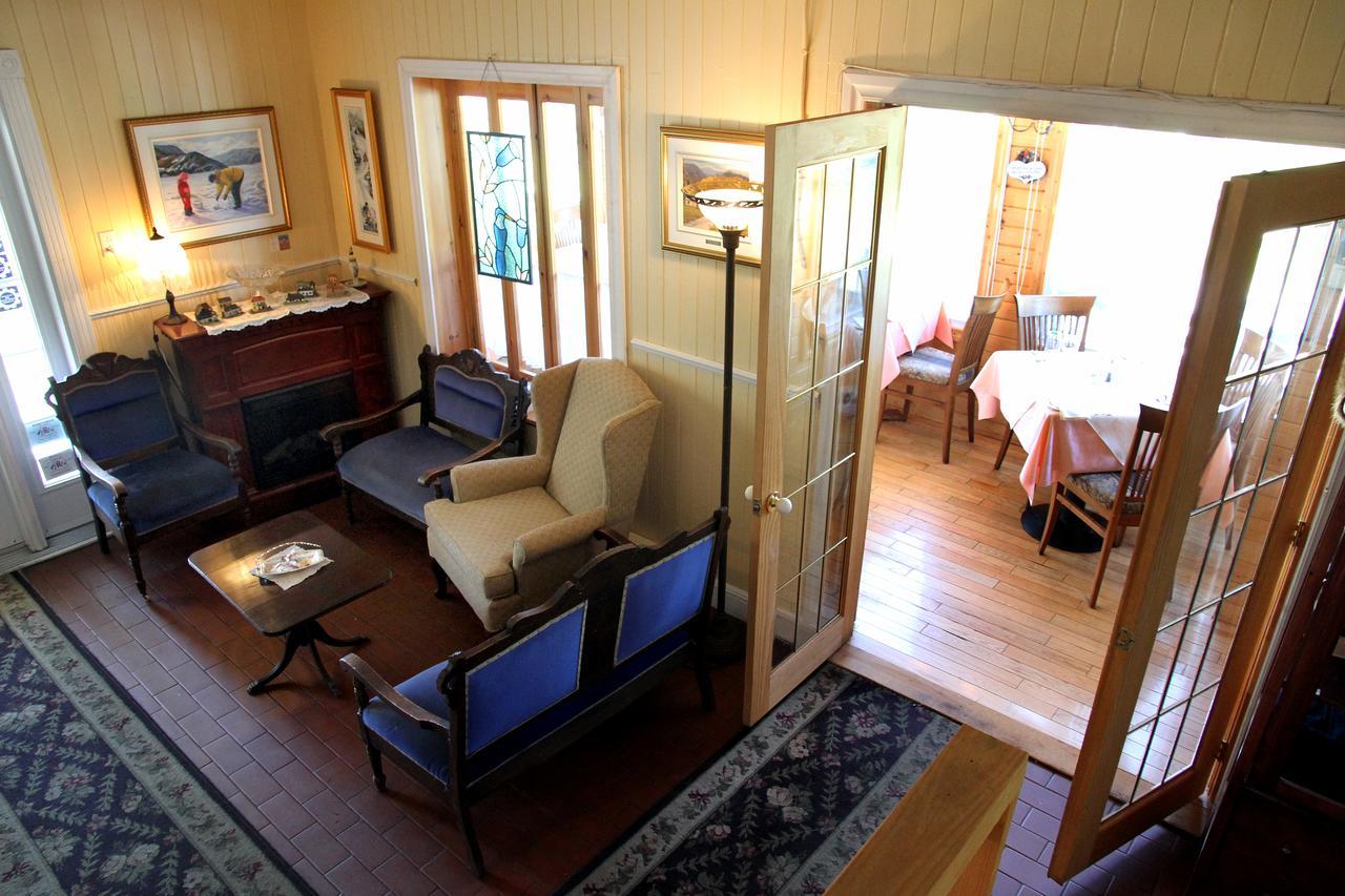 Auberge Des Cevennes LʼAnse-Saint-Jean Zewnętrze zdjęcie